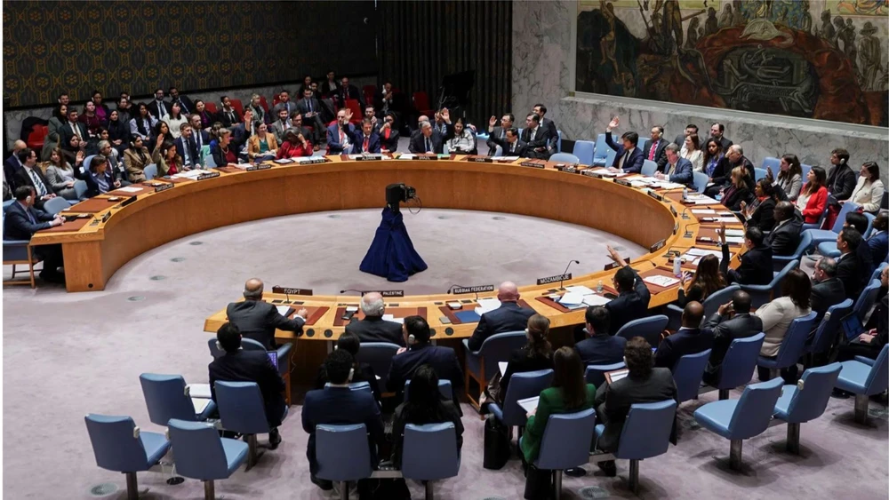 With 13 votes in favor and two abstentions from the US and Russia, the UN Security Council passed Resolution 2720, sponsored by the United Arab Emirates (UAE). Photo: REUTERS