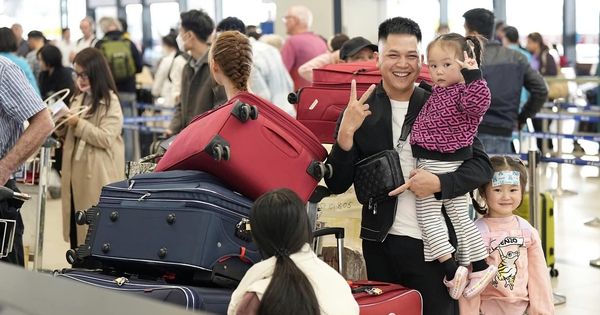 Hundreds more Tet flights from Ho Chi Minh City to other provinces and cities