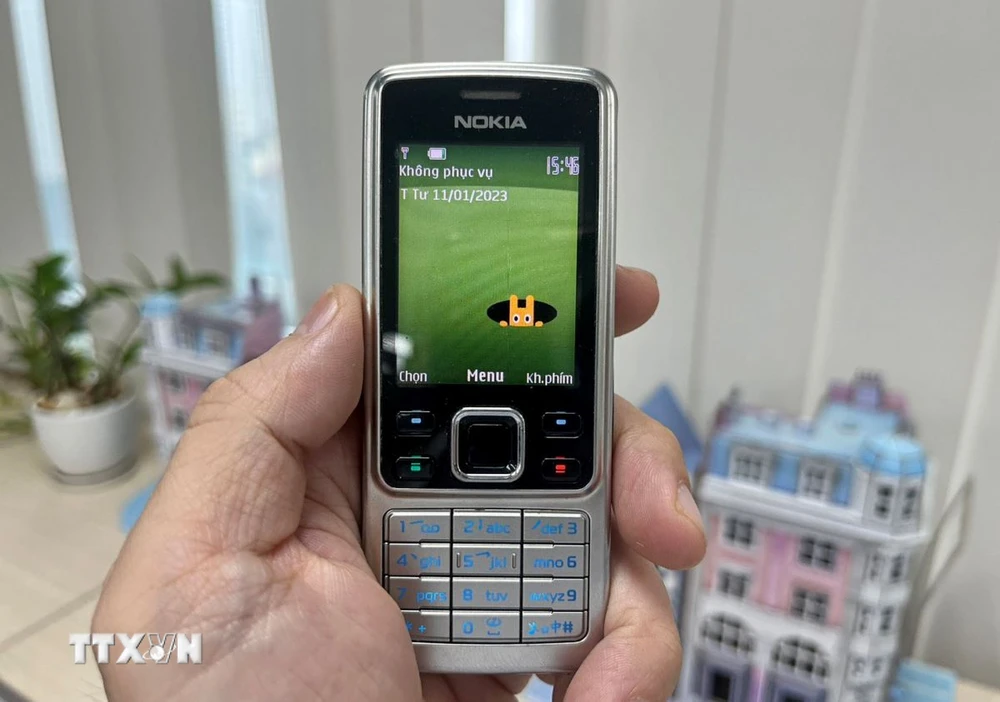 ภายในเดือนกันยายน 2567 ผู้ใช้บริการ 2G จะไม่สามารถเข้าถึงบริการในเวียดนามได้อีกต่อไป นี่เป็นขั้นตอนการเตรียมการเพื่อยุติการใช้งานคลื่น 2G ในปี 2569 (ภาพ: VNA)