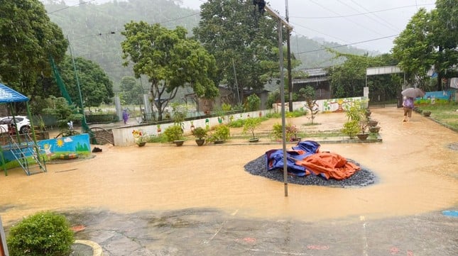 라오까이 학생 600여 명 산사태 위험으로 학교 휴교령 내려져 사진 1