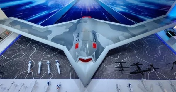 China's CH-7 Stealth UAV Surprises with Official Debut