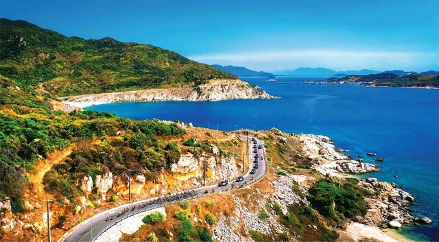 Benennung der Straßen Hoang Sa und Truong Sa an der nördlichen Küstenroute von Ninh Thuan