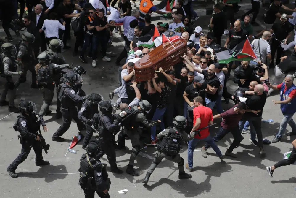 La photo de Marioupol remporte le concours mondial de photographie de presse 2023 photo 2