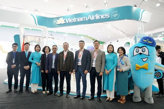 Vietnam Airlines góp mặt tại Triển lãm Quốc phòng quốc tế Việt Nam 2024