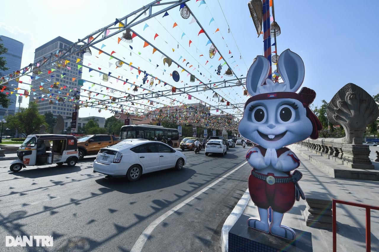 Phnom Penh khoác áo mới lung linh đón SEA Games 32 - 6