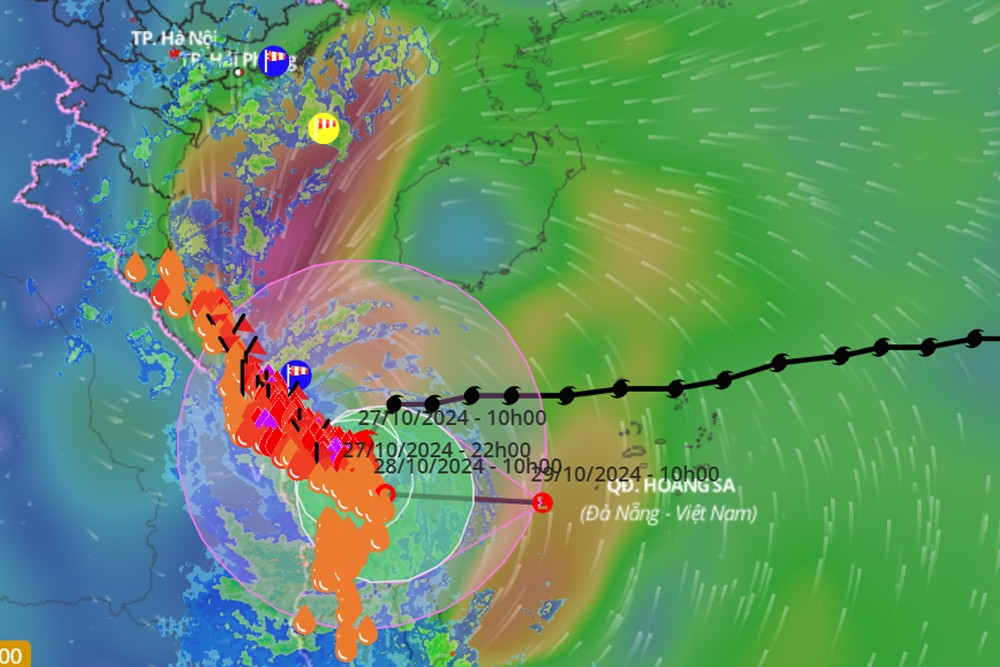 Sturm Nr. 6 mit Windstärke 11 erreicht Land in Thua Thien Hue – Da Nang und zieht dann aufs Meer hinaus