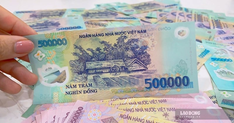 Xuất hiện 3 ngân hàng có lãi suất cao 6,5% khi gửi tiết kiệm 18 tháng