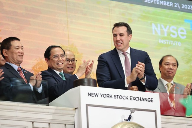 Thủ tướng rung chuông khai mạc phiên giao dịch tại Sàn giao dịch chứng khoán New York - Ảnh 2.