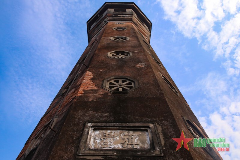 Flagpole over 200 years old in the capital: The sacred symbol of Hanoi