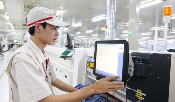 Production activities at UMC Electronics Vietnam Co., Ltd. (FDI enterprise in Tan Truong Industrial Park, Cam Giang District, Hai Duong Province). Photo: QUANG PHUC