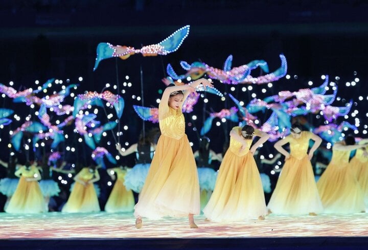 Audiences at the Hangzhou Olympic Stadium were treated to high-class performances.