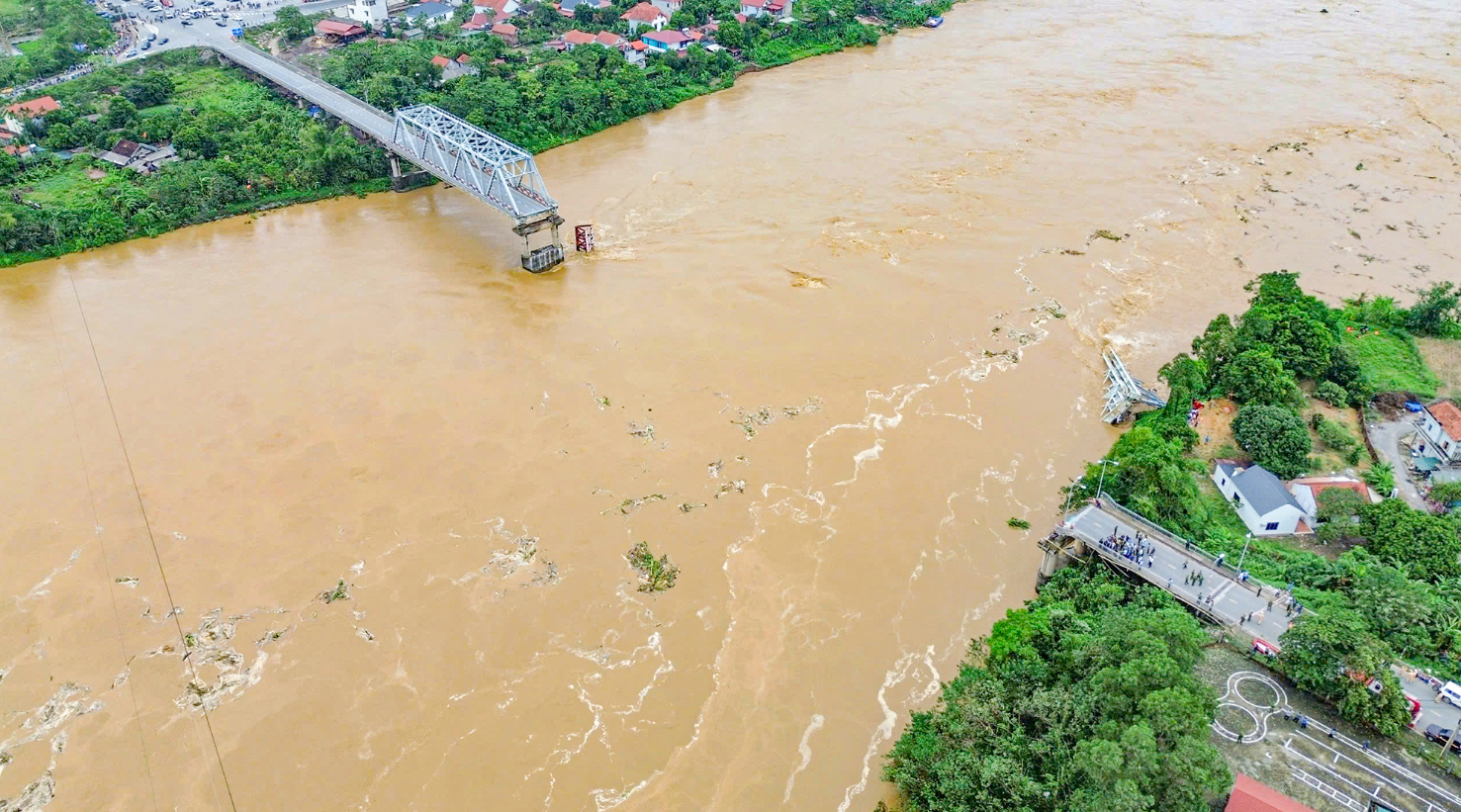 ដើមទុនបន្ថែមដើម្បីសាងសង់ស្ពាន Phong Chau ថ្មី។