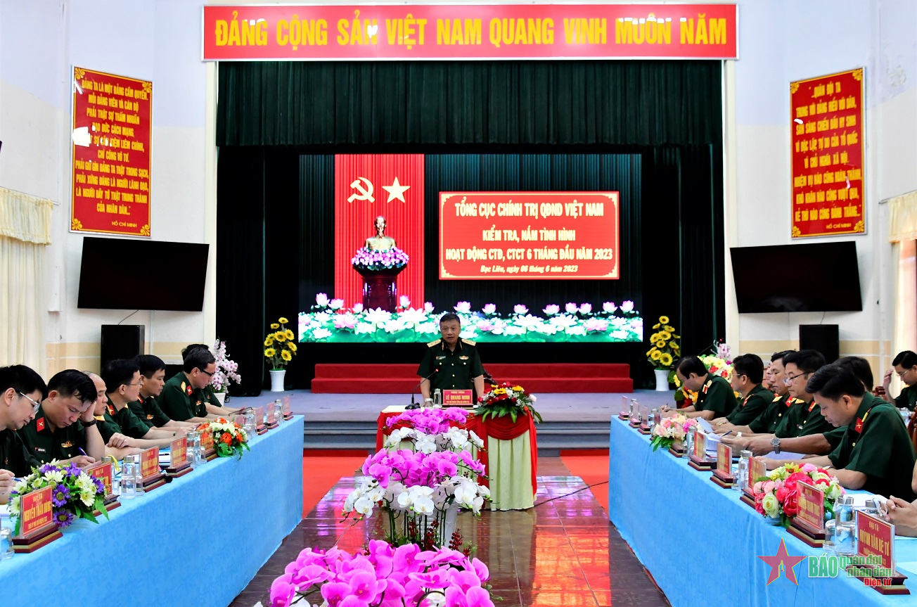 Lieutenant General Le Quang Minh works at the Military Command of Bac Lieu province.