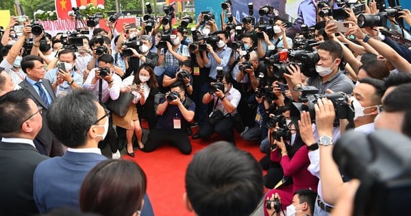 아름다운 보도 사진 뒤에는 특별한 "사냥꾼"들의 묵묵한 헌신이 있습니다.