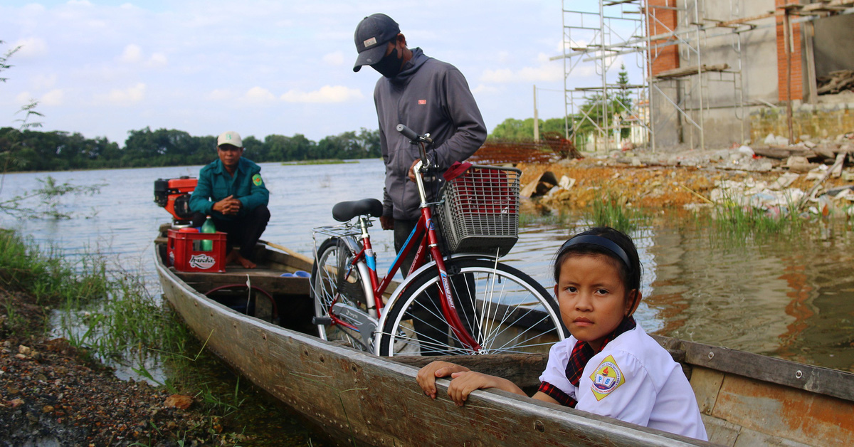 Con una bicicleta el camino a la escuela está más cerca.