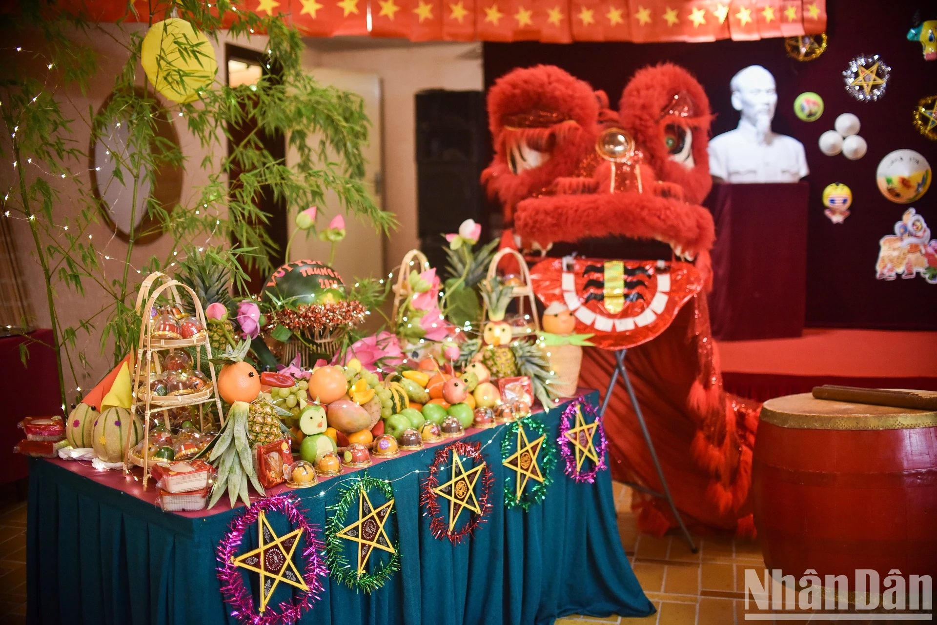 【写真】フランスの暖かい満月祭り写真2