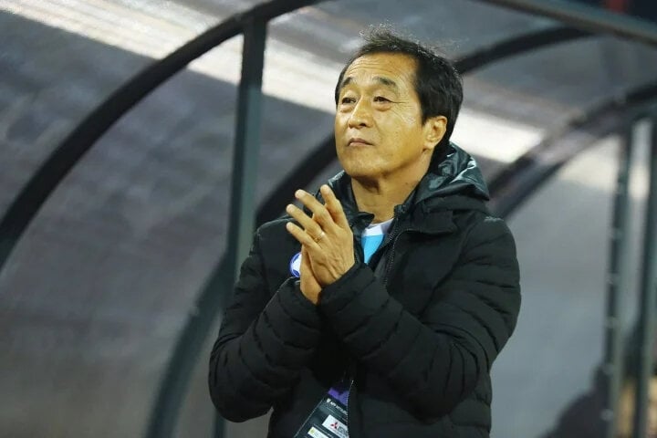 Mr. Lee Young-jin is the technical advisor of the Korean team.