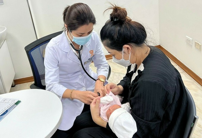 Trẻ sơ sinh tiêm vaccine viêm gan B tại VNVC. Ảnh: Trung tâm cung cấp