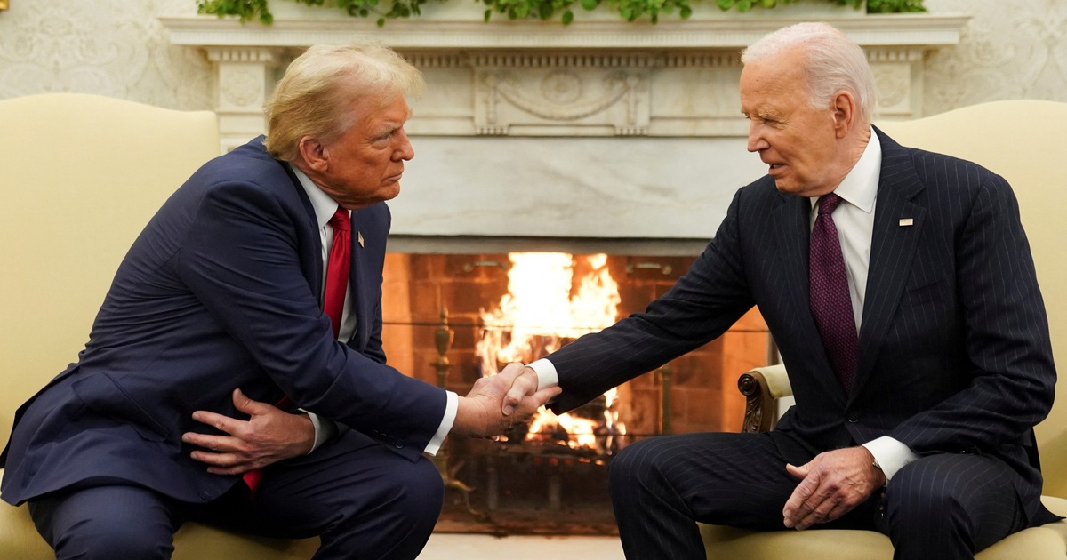 Ông Trump trở lại Nhà Trắng gặp ông Biden