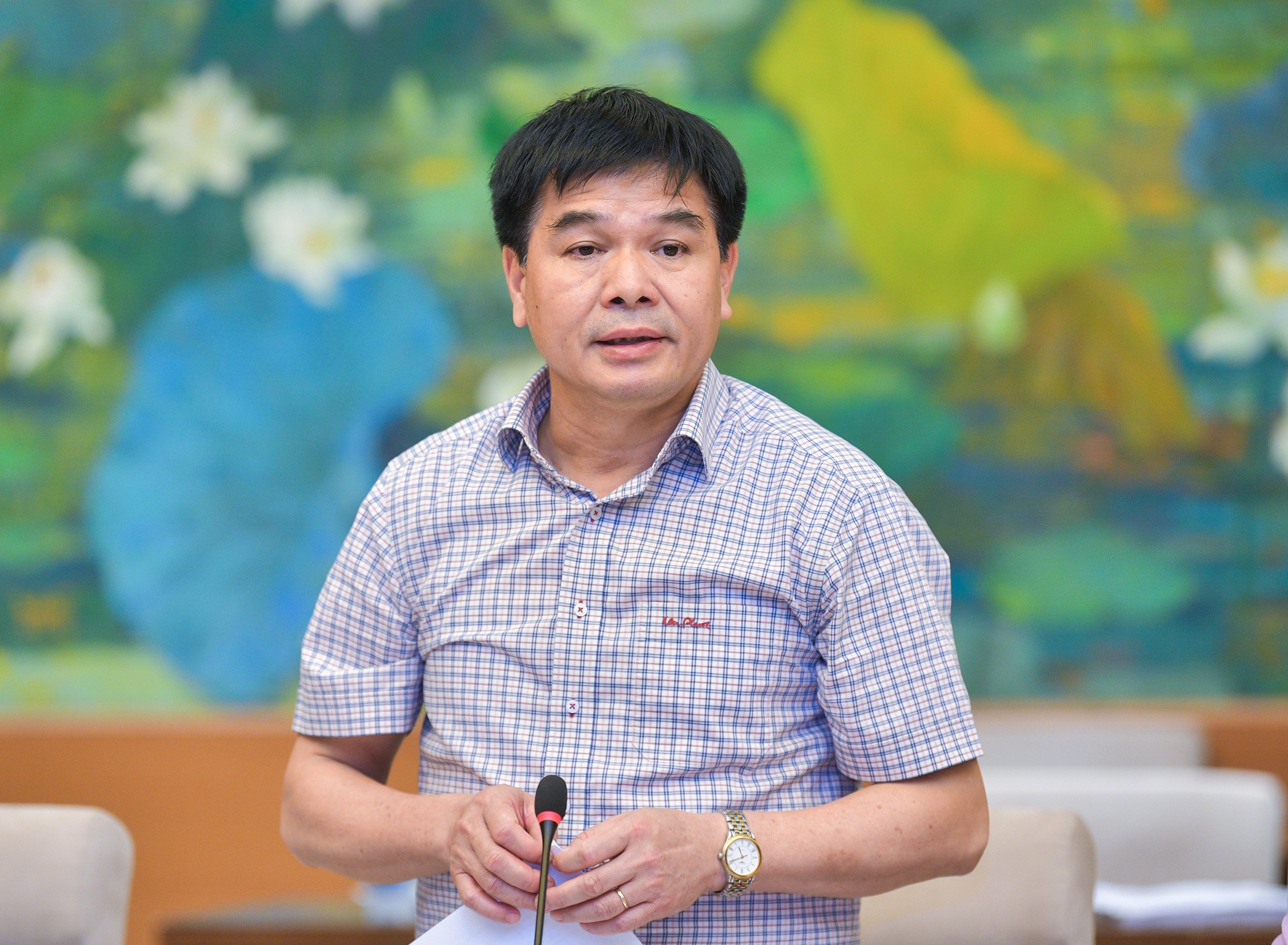 국회 부의장 Nguyen Duc Hai는 결의안 제43/2022/QH15-0을 이행하기 위한 감독 대표단의 네 번째 회의를 주재했습니다.