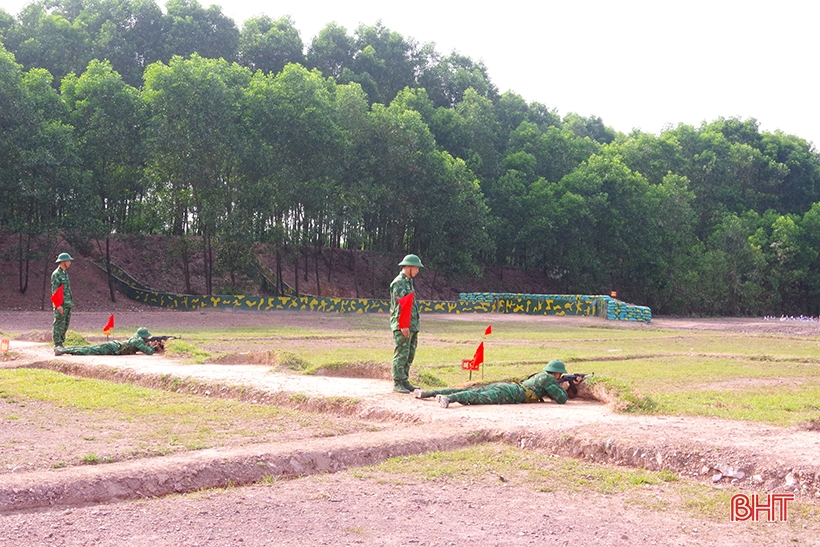 Chiến sỹ mới BĐBP Hà Tĩnh tự tin kiểm tra “3 tiếng nổ”