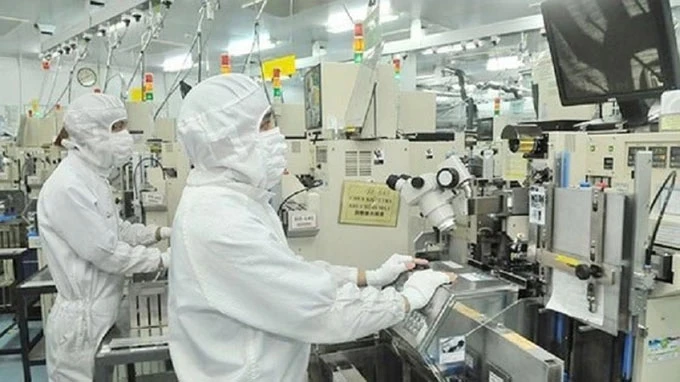 Selectively attract FDI, striving to become one of the global semiconductor human resource centers