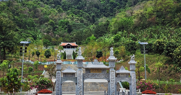 Il y a une forêt nommée d'après le général Vo Nguyen Giap à Son La.