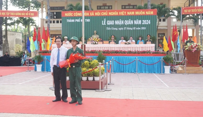 Tien Giang atteint son objectif de recrutement militaire pour 2024 photo 1