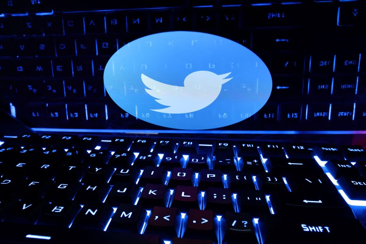 Twitter exige que les utilisateurs se connectent pour accéder à l'image 1