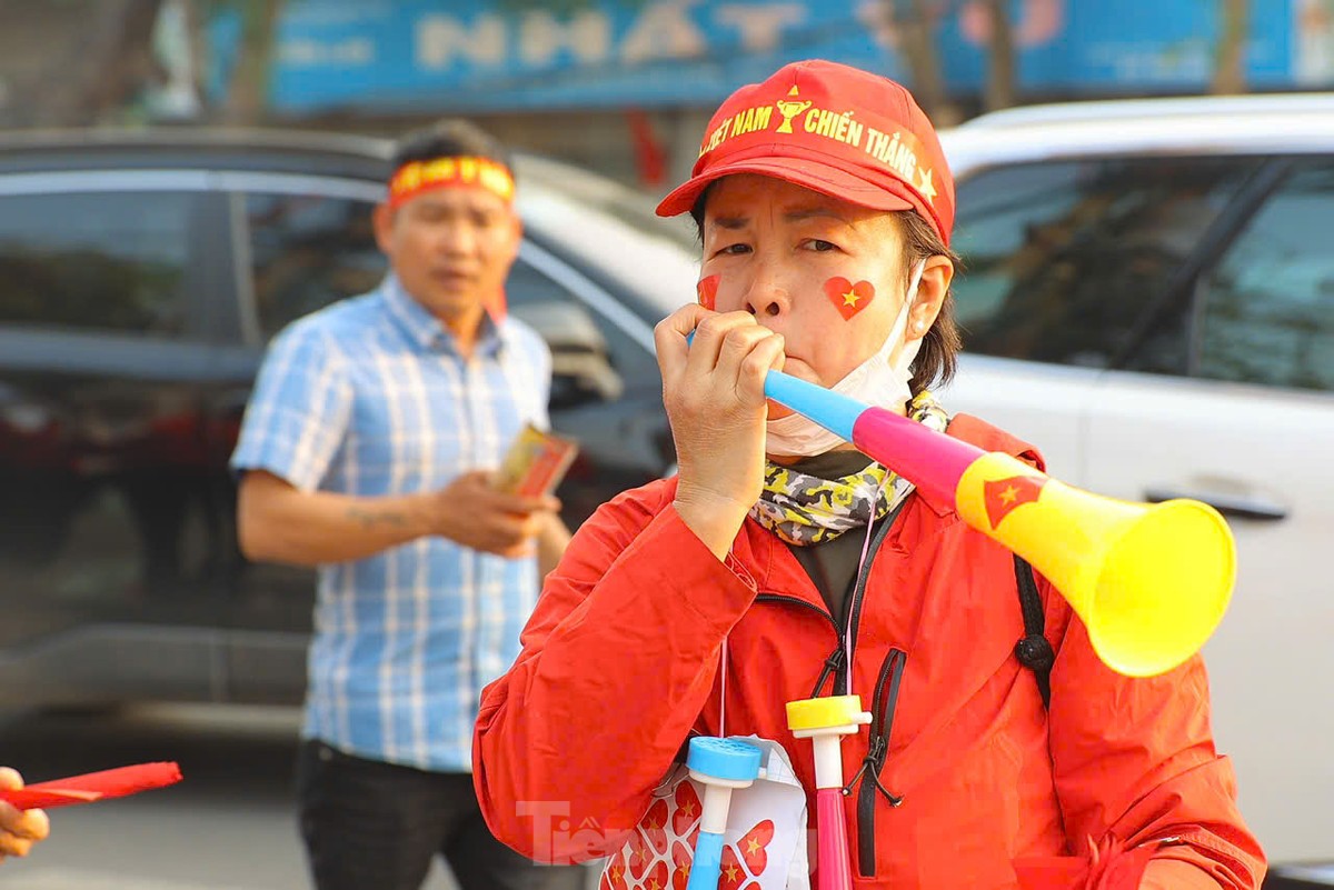 'Mong hôm nào đội tuyển Việt Nam cũng đá chung kết' ảnh 13