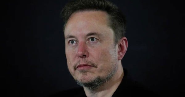 億万長者のイーロン・マスクがソーシャルネットワークXにxAIを統合