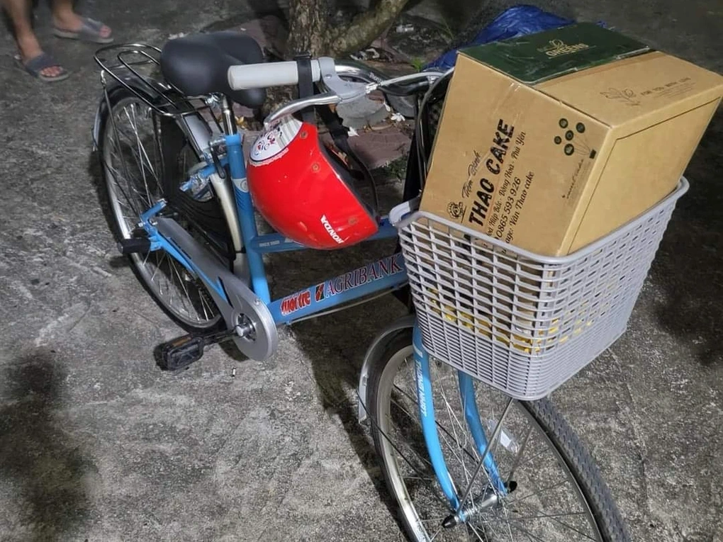 Cậu bé Phú Yên định đạp xe 400 cây số và nỗi đau thùng phi nhớ mẹ - 2