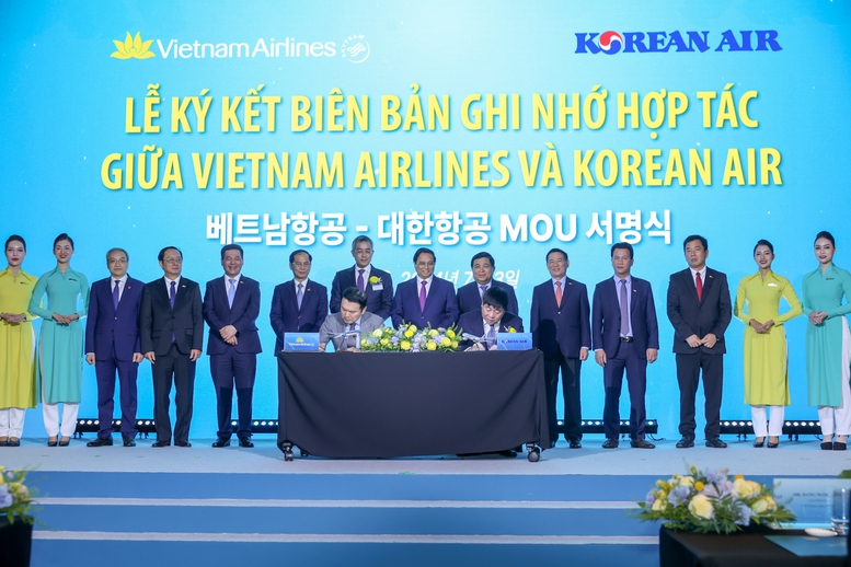 Thủ tướng: Vietnam Airlines cần phát huy hơn nữa vai trò cầu nối Việt Nam - Hàn Quốc