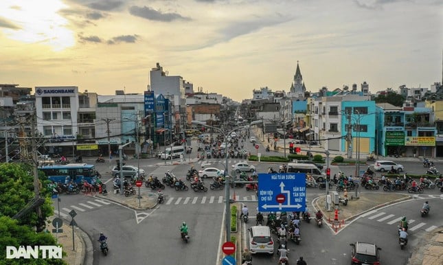 นักลงทุนรถไฟฟ้าสาย 2 เผยสาเหตุที่ต้องตัดต้นไม้กว่า 400 ต้น ภาพที่ 1