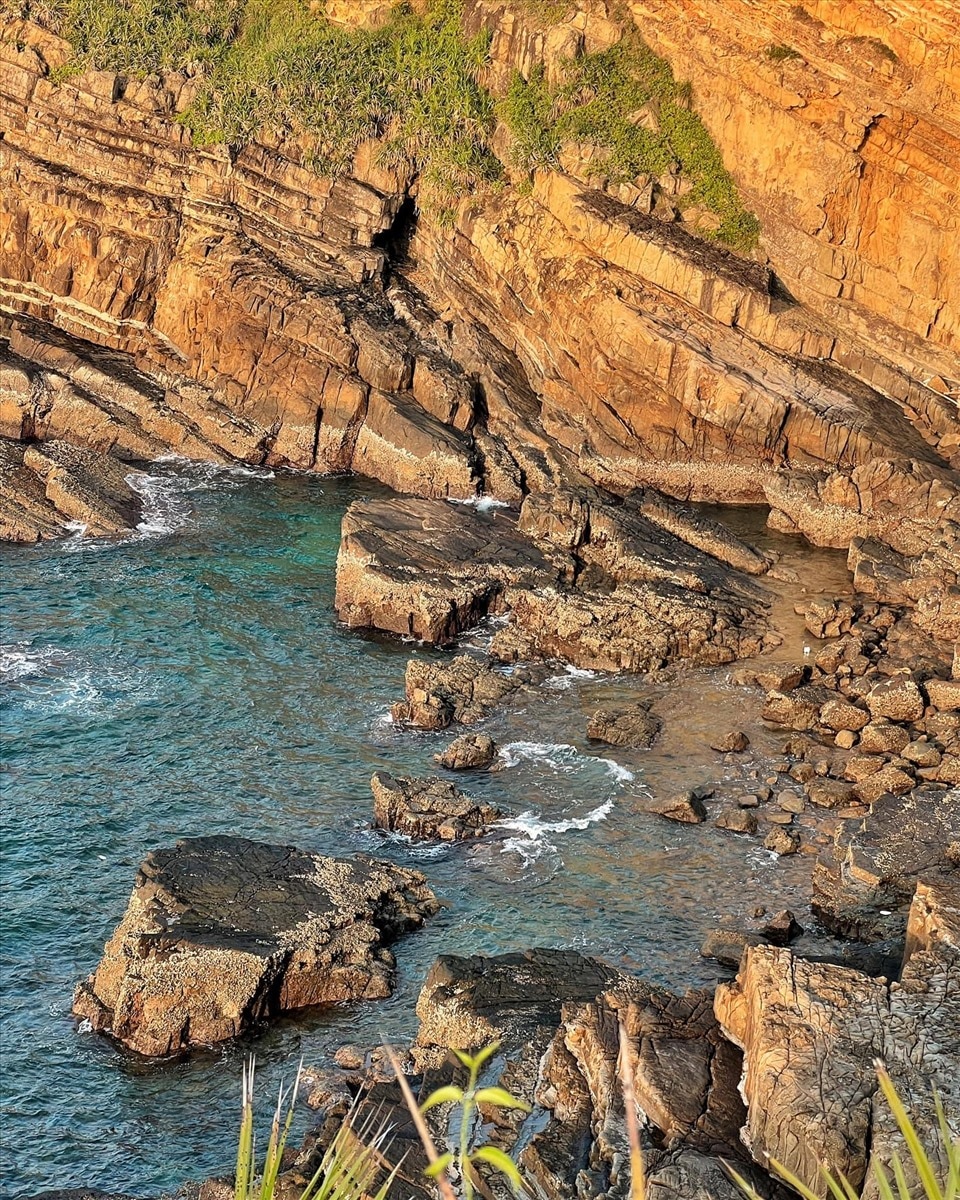 Cau My Rock Beach