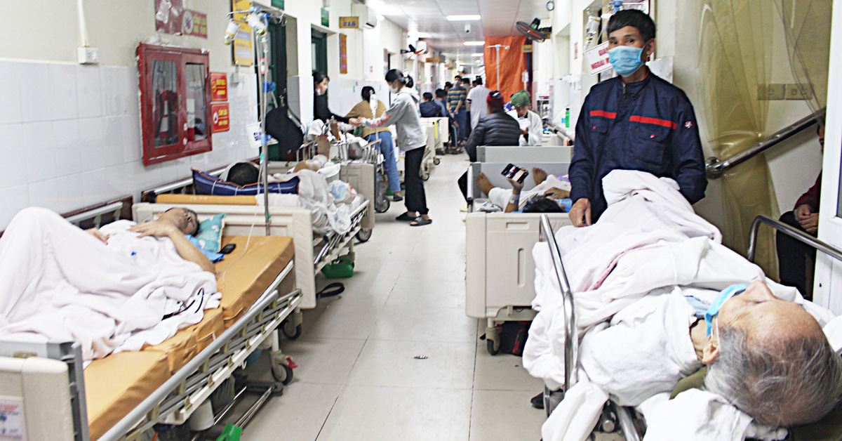 Patients still suffer from lack of medicine and medical supplies.