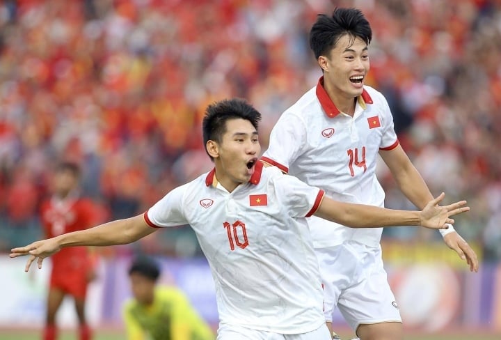 Losing painfully to U22 Indonesia in extra time, U22 Vietnam became the former SEA Games champion - 2