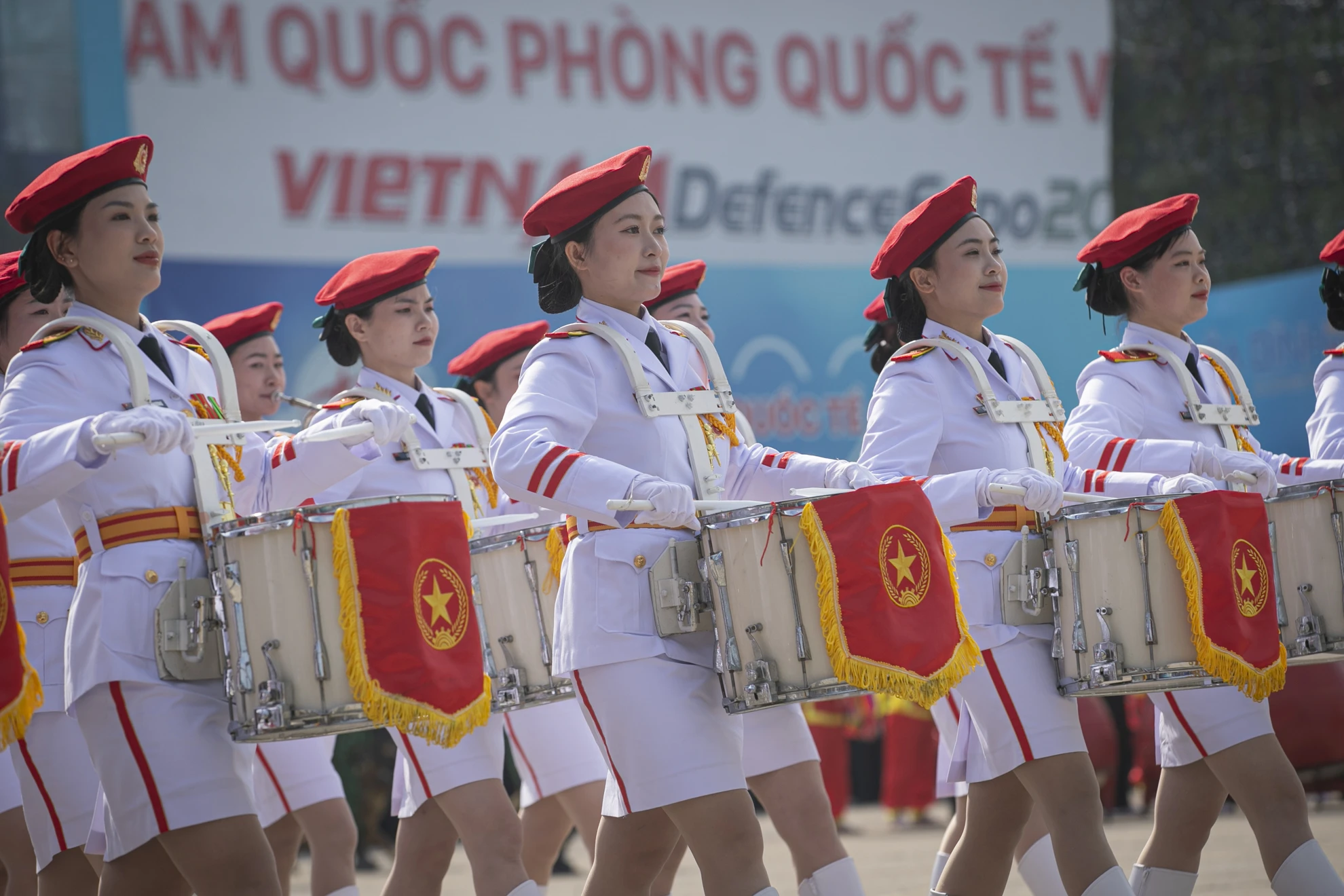 [Ảnh] Mãn nhãn màn biểu diễn tinh nhuệ của các chiến sĩ Quân đội nhân dân Việt Nam ảnh 12