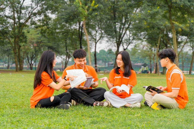 Sinh viên Phổ thông Cao đẳng - FPT Polytechnic học tại khuôn viên trường. Ảnh: Phổ thông Cao đẳng - FPT Polytechnic