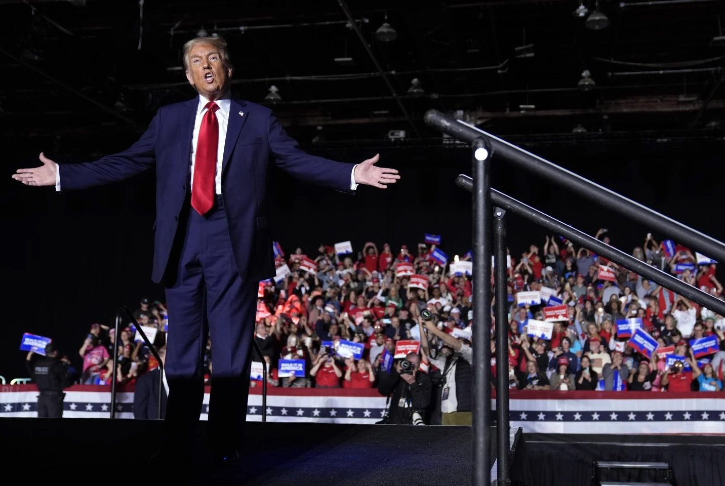 Élection américaine 2024 Mme Harris et M. Trump décident de se battre à cause du rappeur américano-asiatique dans l'État clé du Michigan, photo 2