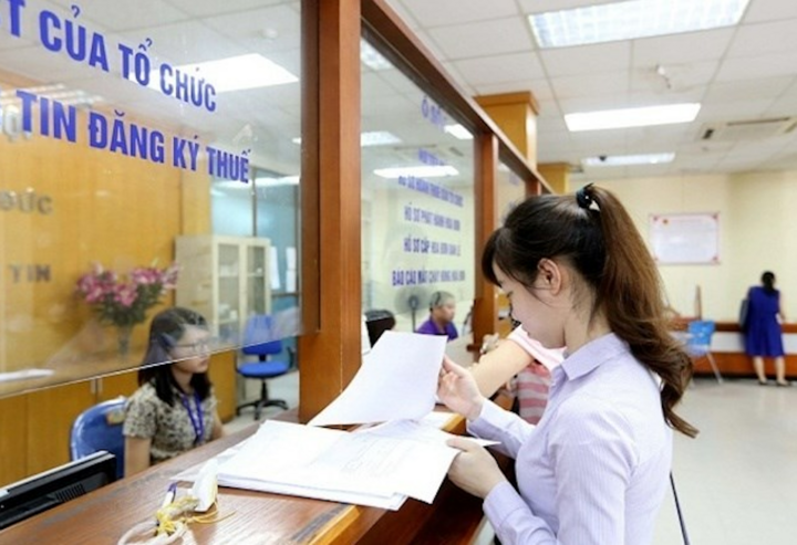 The Ministry of Finance proposes to develop a draft Law on Personal Income Tax (replacement). (Illustration photo)