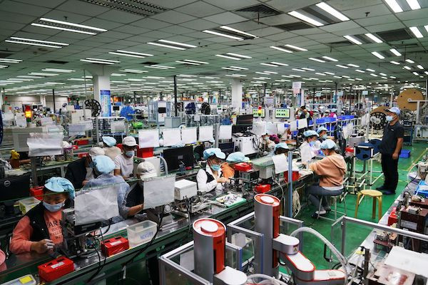 Foxconn plans to reduce dependence on China