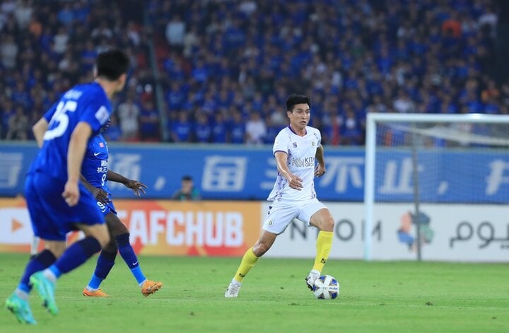 Fútbol en directo Wuhan Three Towns 2-1 Hanoi FC: Segunda tarjeta roja - 1