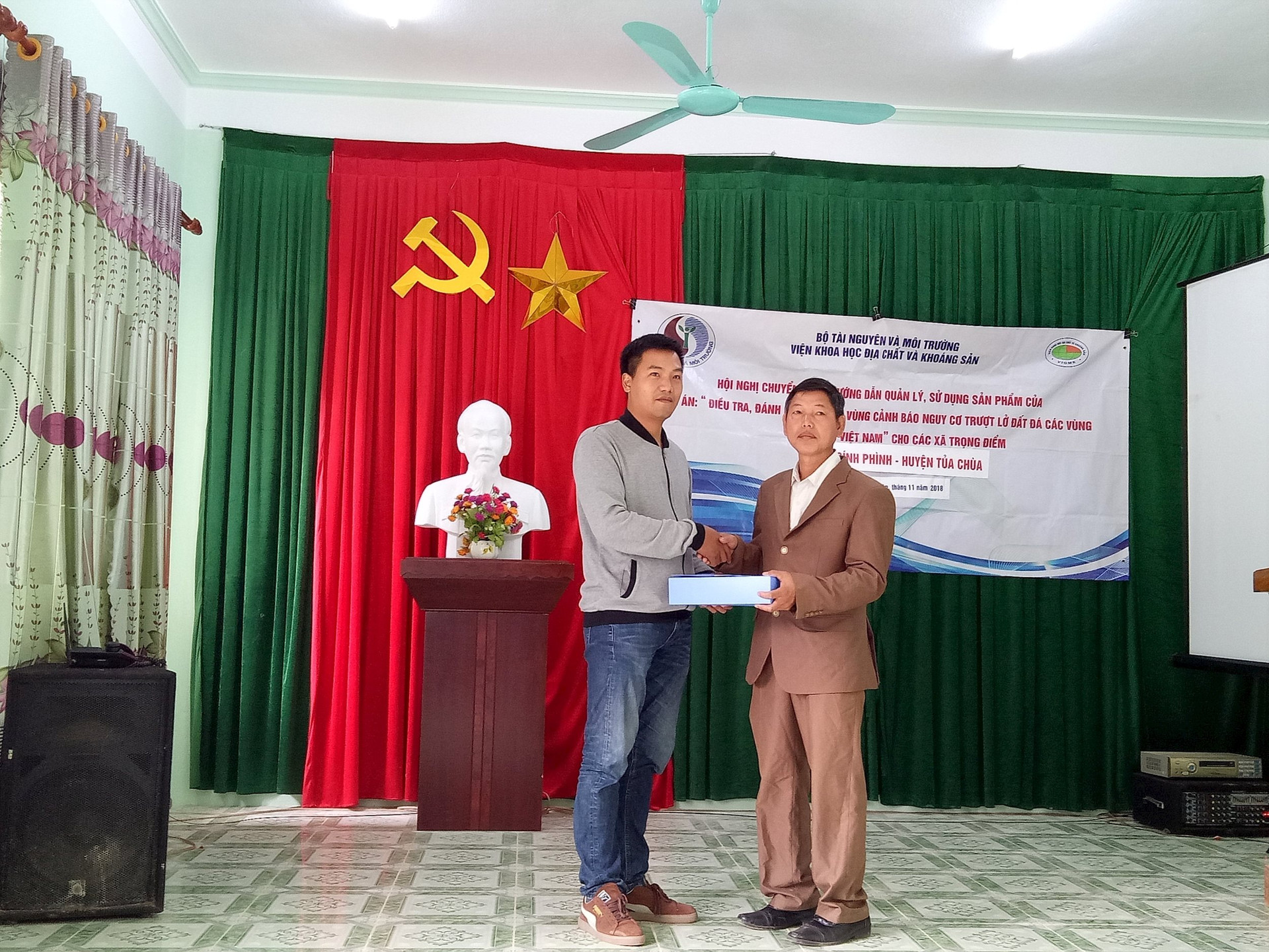 anh-2-ban-giao-san-pham-1-.jpg
