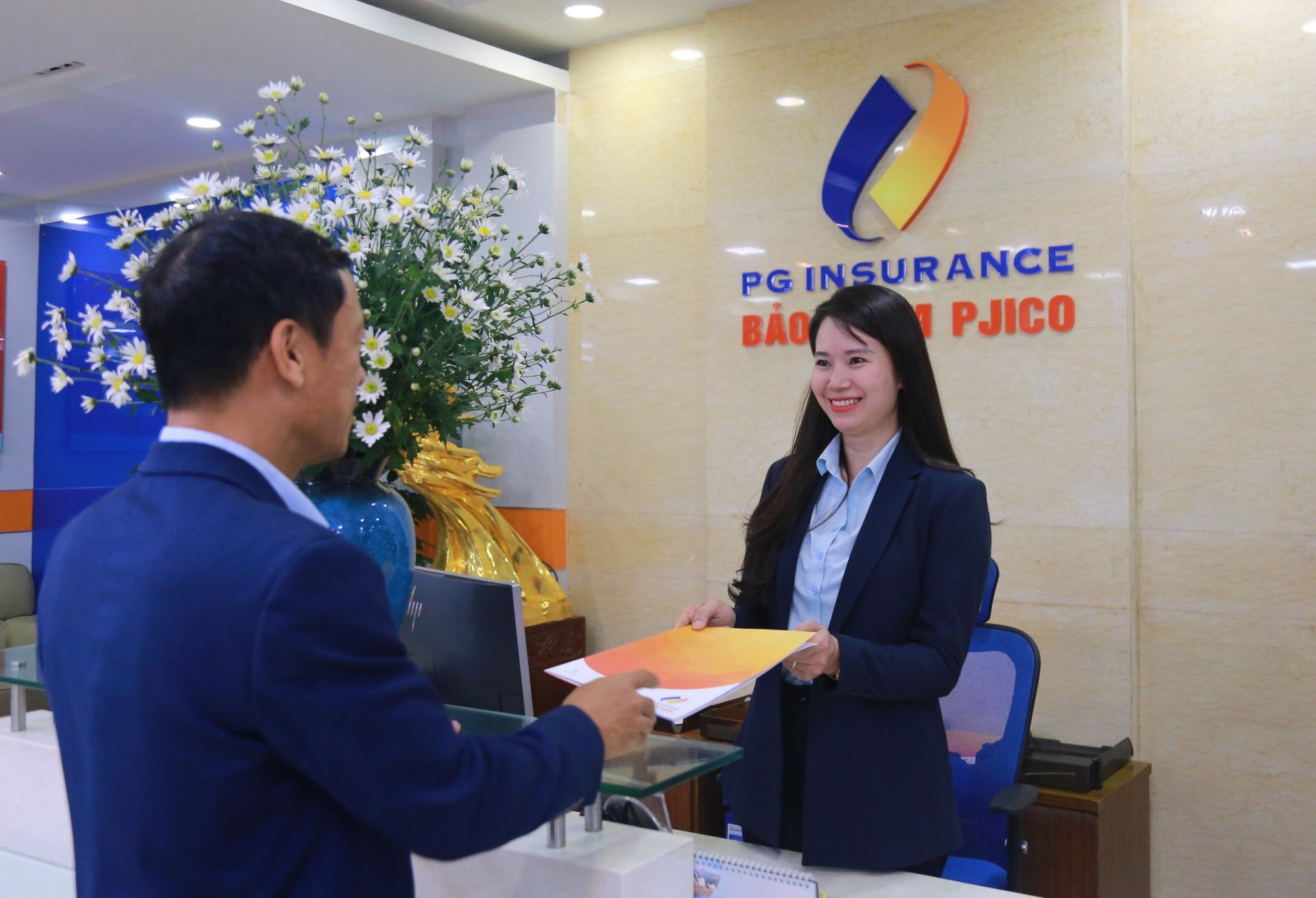 Pjico insurance is ranked by Am Best as having the highest financial capacity in Vietnam, picture 1