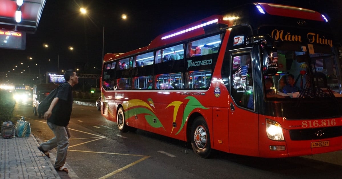 Ho Chi Minh City Department of Transport proposes banning sleeper buses from entering the inner city 24/7