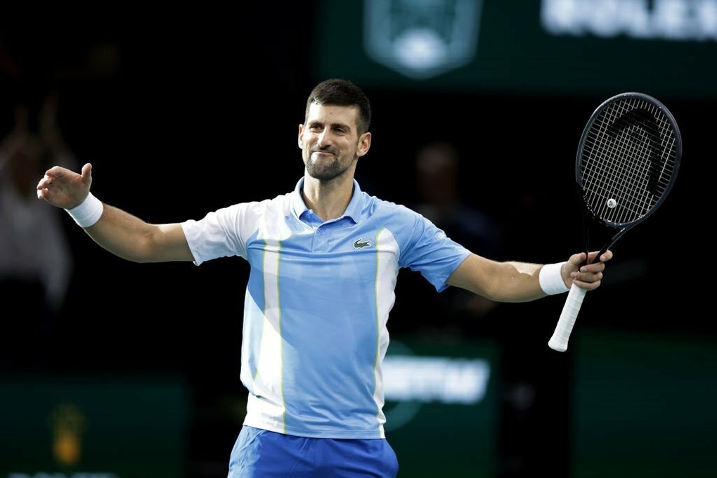 Djokovic lội ngược dòng vào chung kết Paris Masters - 1