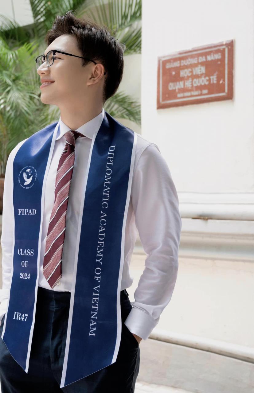 MC thời tiết hotboy sở hữu bảng thành tích 'khủng' là ai?