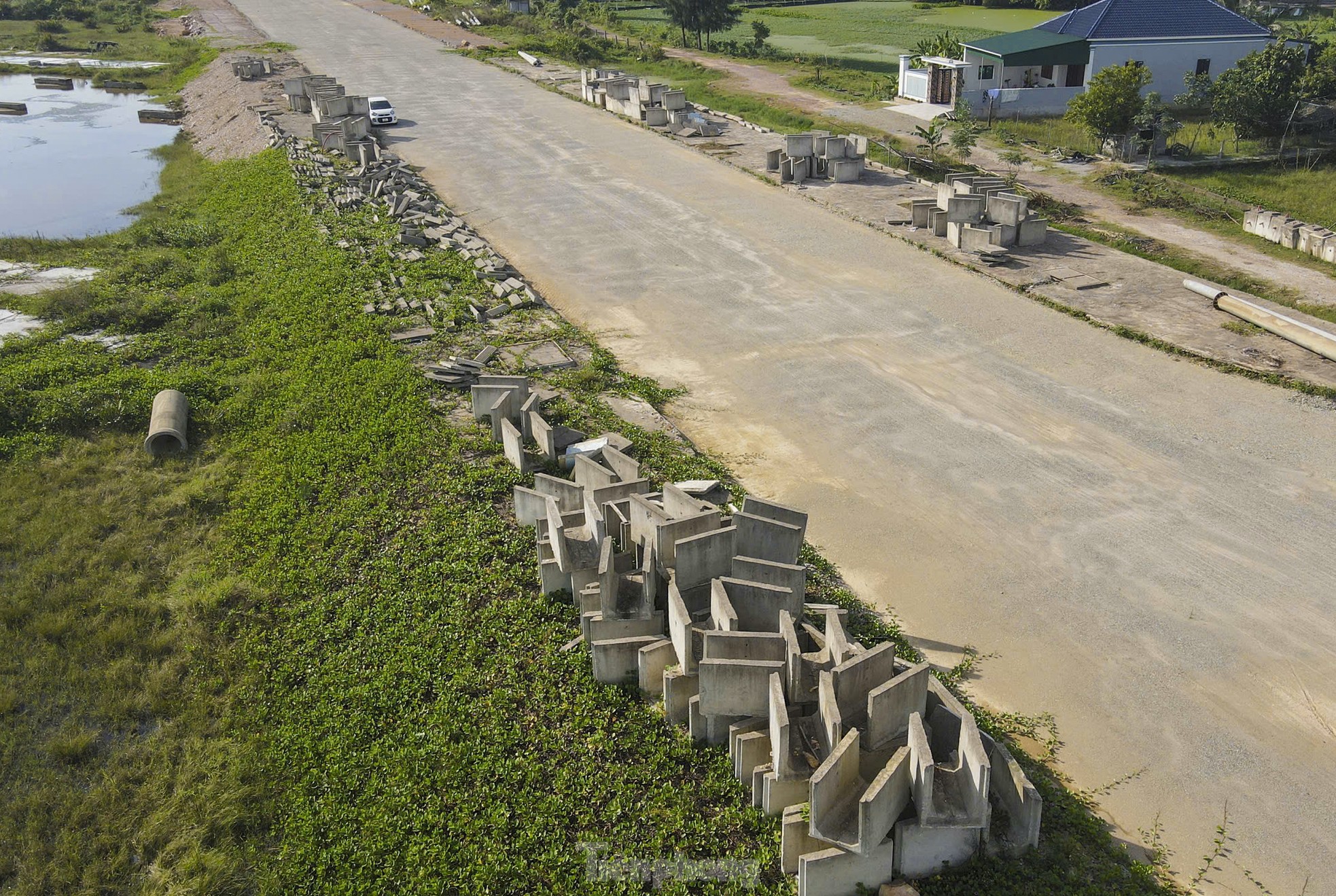 „Hilferuf“ für eine Reihe von Projekten ohne Fertigstellungstermin in Ha Tinh, Foto 8