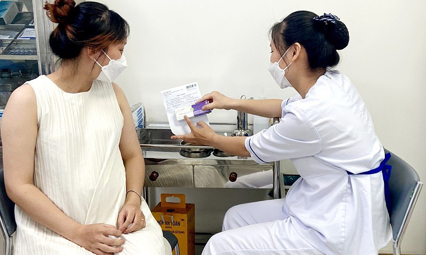 Thai nhi gặp rủi ro gì khi mẹ quên tiêm vaccine khi mang bầu?